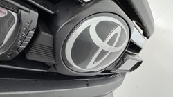2021 (21) TOYOTA COMMERCIAL HILUX Invincible X D/Cab Pick Up 2.8 D-4D Auto 5847777