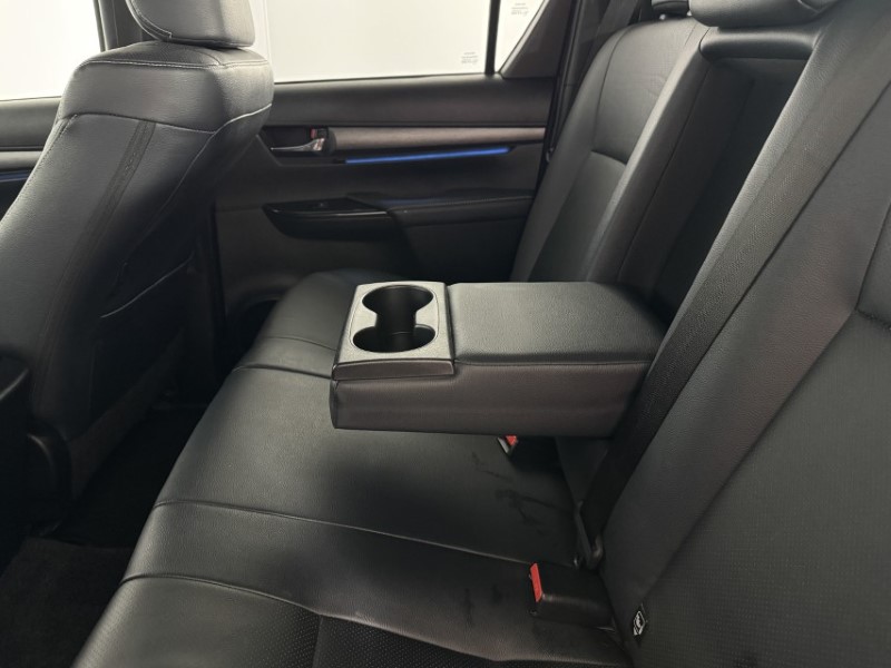 2021 (21) TOYOTA COMMERCIAL HILUX Invincible X D/Cab Pick Up 2.8 D-4D Auto 5847792