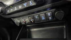 2021 (21) TOYOTA COMMERCIAL HILUX Invincible X D/Cab Pick Up 2.8 D-4D Auto 5847759