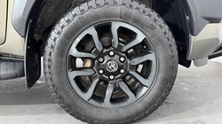 2021 (21) TOYOTA COMMERCIAL HILUX Invincible X D/Cab Pick Up 2.8 D-4D Auto 5847776