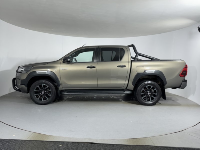 2021 (21) TOYOTA COMMERCIAL HILUX Invincible X D/Cab Pick Up 2.8 D-4D Auto 5847807