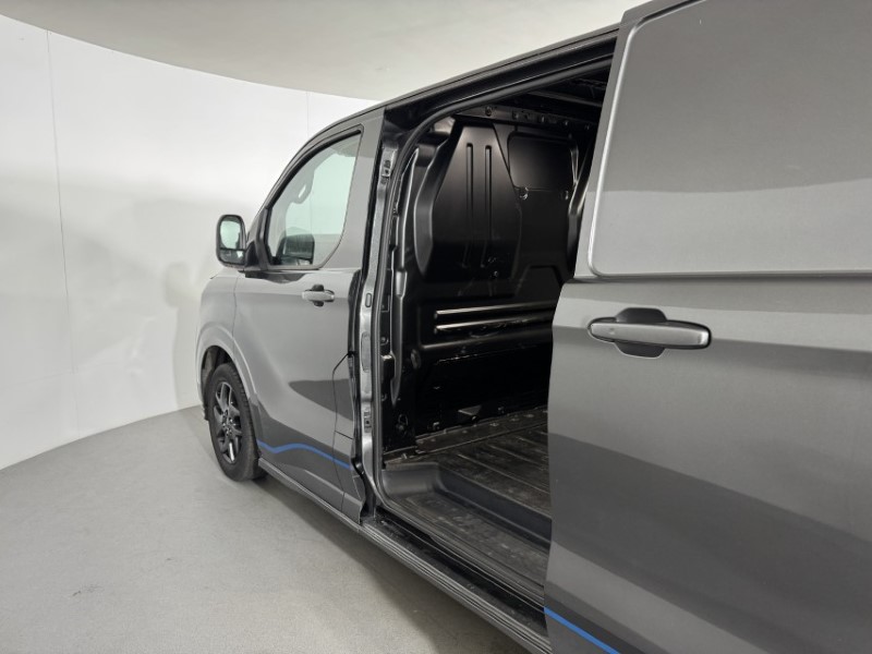 2025 (75) FORD COMMERCIAL TRANSIT CUSTOM 2.0 EcoBlue 150ps H1 Van Sport 5836283