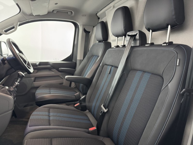 2025 (75) FORD COMMERCIAL TRANSIT CUSTOM 2.0 EcoBlue 150ps H1 Van Sport 5836285