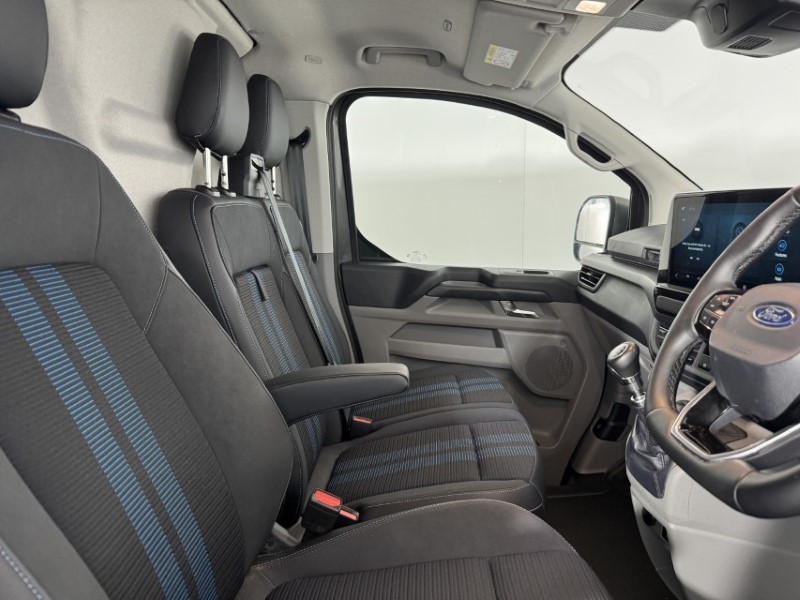 2025 (75) FORD COMMERCIAL TRANSIT CUSTOM 2.0 EcoBlue 150ps H1 Van Sport 5836265