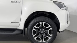 2023 (73) TOYOTA COMMERCIAL HILUX Invincible D/Cab Pick Up 2.4 D-4D 5863883