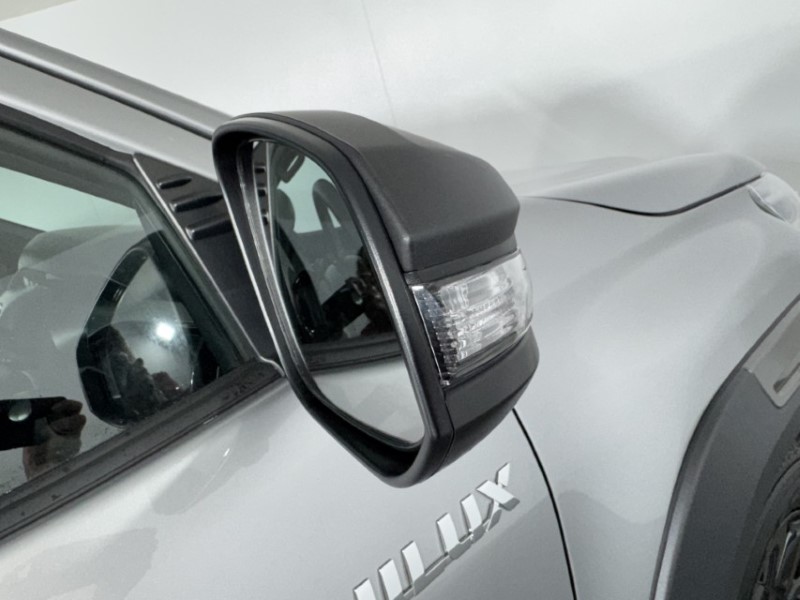 2025 (75) TOYOTA COMMERCIAL HILUX Invincible X D/Cab Pick Up 2.8 D 48V Auto 5865519