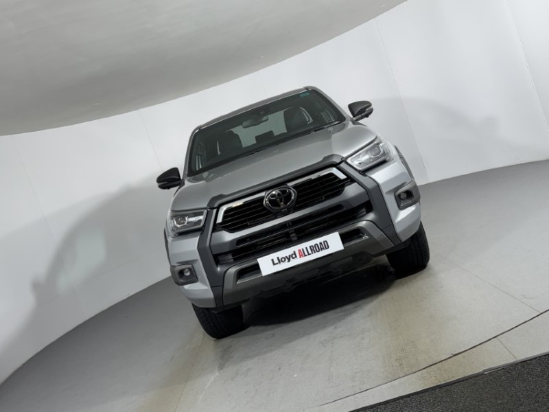 2025 (75) TOYOTA COMMERCIAL HILUX Invincible X D/Cab Pick Up 2.8 D 48V Auto 5865544