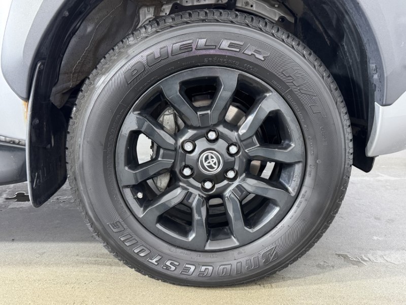 2025 (75) TOYOTA COMMERCIAL HILUX Invincible X D/Cab Pick Up 2.8 D 48V Auto 5865522