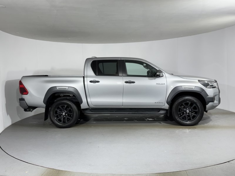 2025 (75) TOYOTA COMMERCIAL HILUX Invincible X D/Cab Pick Up 2.8 D 48V Auto 5865554