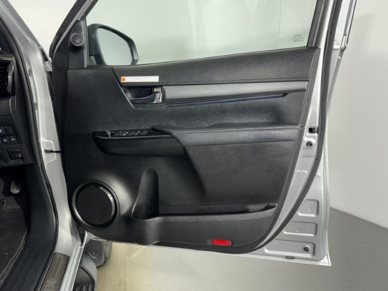2025 (75) TOYOTA COMMERCIAL HILUX Invincible X D/Cab Pick Up 2.8 D 48V Auto 5865542