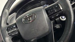 2025 (75) TOYOTA COMMERCIAL HILUX Invincible X D/Cab Pick Up 2.8 D 48V Auto 5865499