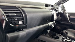 2025 (75) TOYOTA COMMERCIAL HILUX Invincible X D/Cab Pick Up 2.8 D 48V Auto 5865540