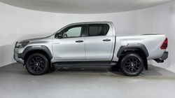 2025 (75) TOYOTA COMMERCIAL HILUX Invincible X D/Cab Pick Up 2.8 D 48V Auto 5865550