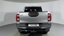 2025 (75) TOYOTA COMMERCIAL HILUX Invincible X D/Cab Pick Up 2.8 D 48V Auto 5865527