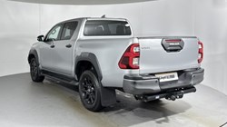 2025 (75) TOYOTA COMMERCIAL HILUX Invincible X D/Cab Pick Up 2.8 D 48V Auto 5865551