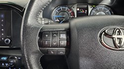 2025 (75) TOYOTA COMMERCIAL HILUX Invincible X D/Cab Pick Up 2.8 D 48V Auto 5865497