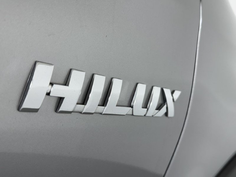 2025 (75) TOYOTA COMMERCIAL HILUX Invincible X D/Cab Pick Up 2.8 D 48V Auto 5865520