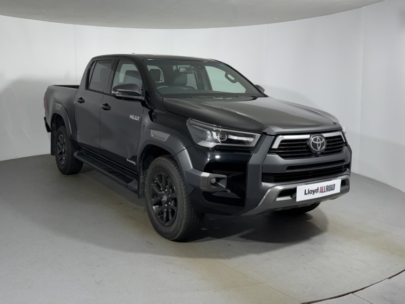 2025 (75) TOYOTA COMMERCIAL HILUX Invincible X D/Cab Pick Up 2.8 D 48V Auto
