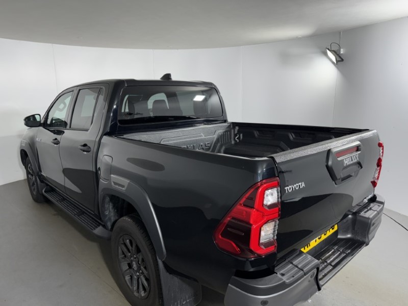 2025 (75) TOYOTA COMMERCIAL HILUX Invincible X D/Cab Pick Up 2.8 D 48V Auto 5966354