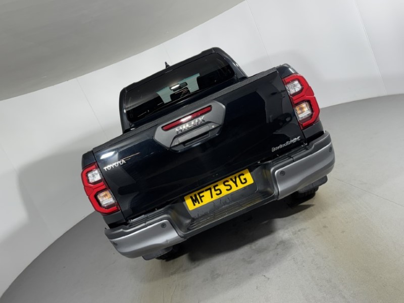 2025 (75) TOYOTA COMMERCIAL HILUX Invincible X D/Cab Pick Up 2.8 D 48V Auto 5966353