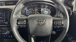2025 (75) TOYOTA COMMERCIAL HILUX Invincible X D/Cab Pick Up 2.8 D 48V Auto 5966316