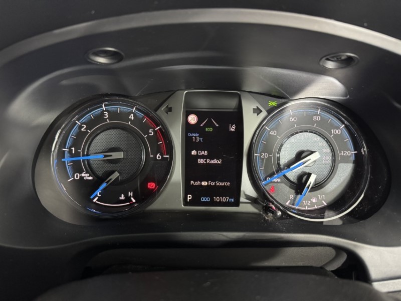 2025 (75) TOYOTA COMMERCIAL HILUX Invincible X D/Cab Pick Up 2.8 D 48V Auto 5966315