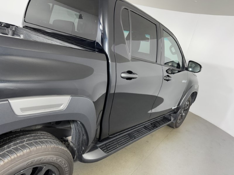 2025 (75) TOYOTA COMMERCIAL HILUX Invincible X D/Cab Pick Up 2.8 D 48V Auto 5966348