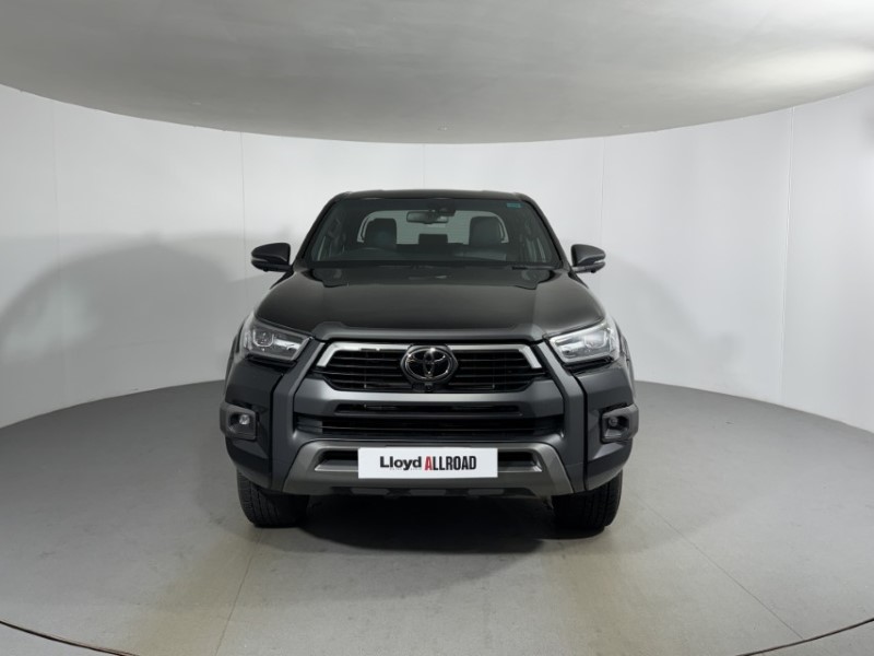 2025 (75) TOYOTA COMMERCIAL HILUX Invincible X D/Cab Pick Up 2.8 D 48V Auto 5966369