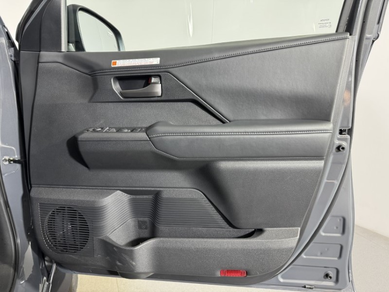 2026 (76) TOYOTA COMMERCIAL HILUX Invincible D/Cab Pick Up 2.8 D 48V Auto 5931503