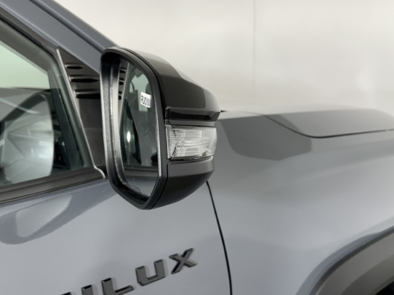 2026 (76) TOYOTA COMMERCIAL HILUX Invincible D/Cab Pick Up 2.8 D 48V Auto 5931507