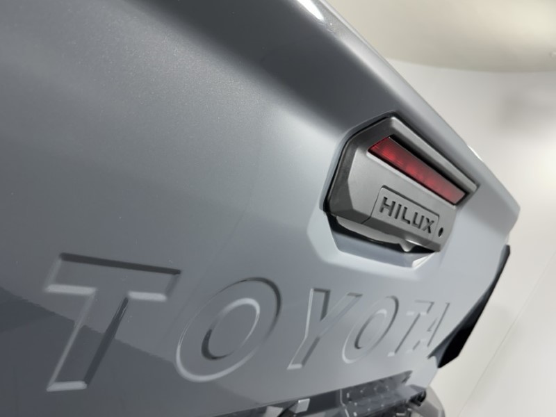 2026 (76) TOYOTA COMMERCIAL HILUX Invincible D/Cab Pick Up 2.8 D 48V Auto 5931517