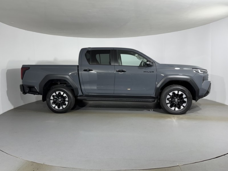 2026 (76) TOYOTA COMMERCIAL HILUX Invincible D/Cab Pick Up 2.8 D 48V Auto 5931541