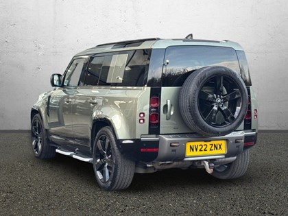2022 (22) LAND ROVER DEFENDER 3.0 D300 X-Dynamic HSE 110 5dr Auto