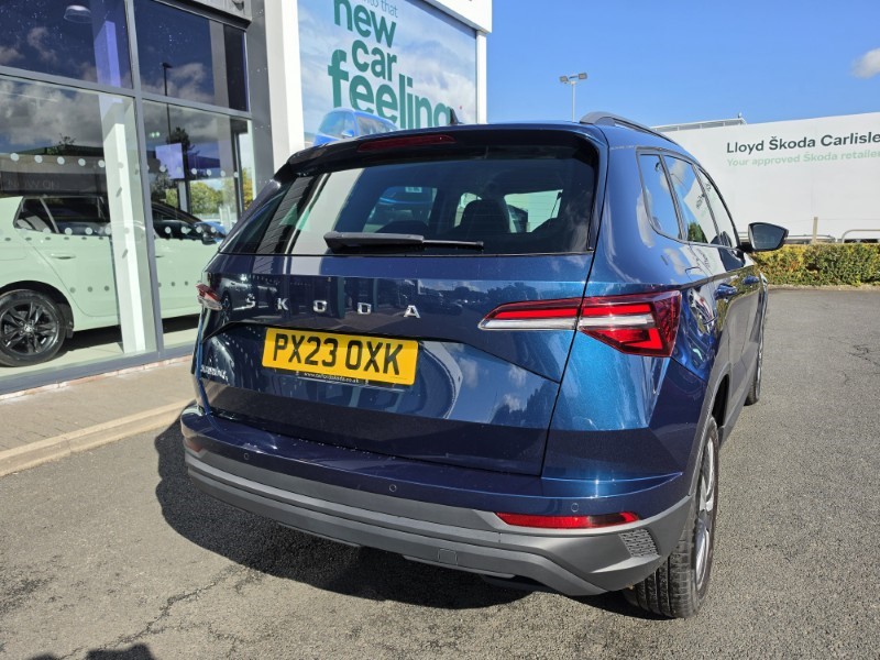 2023 (23) SKODA KAROQ 1.0 TSI SE Drive 5dr 5883670