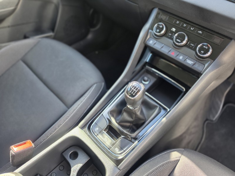 2023 (23) SKODA KAROQ 1.0 TSI SE Drive 5dr 5883692