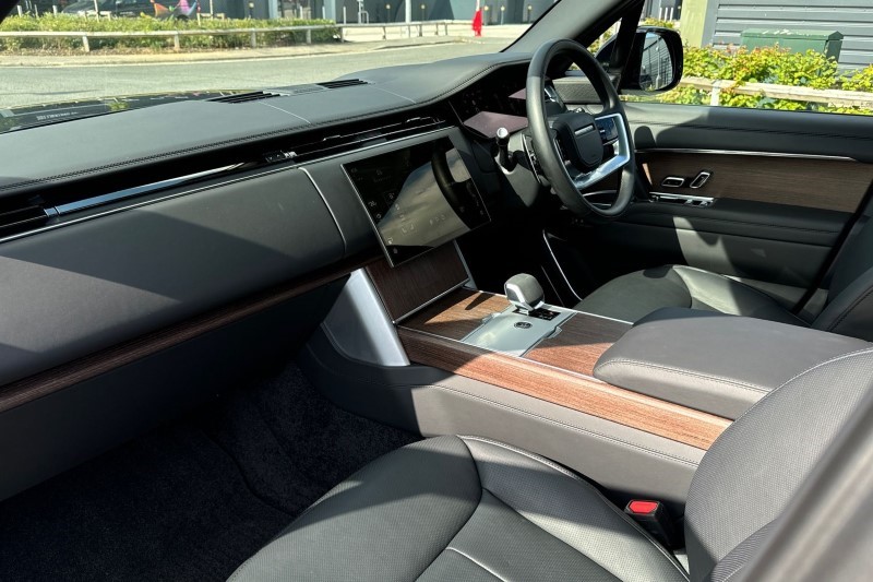 2024 (24) LAND ROVER RANGE ROVER 3.0 D300 Autobiography 4dr Auto 3358263