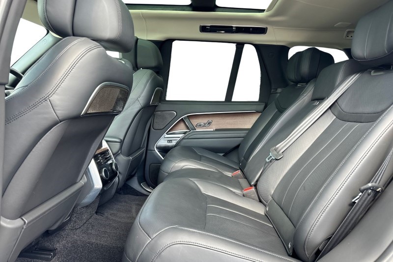 2024 (24) LAND ROVER RANGE ROVER 3.0 D300 Autobiography 4dr Auto 3358234