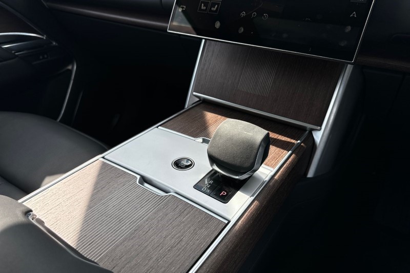 2024 (24) LAND ROVER RANGE ROVER 3.0 D300 Autobiography 4dr Auto 3358259