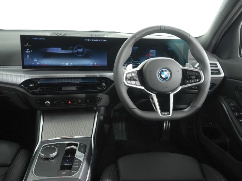  BMW 3 SERIES 330e 22.3 kWh M Sport 4dr Step Auto 5815711