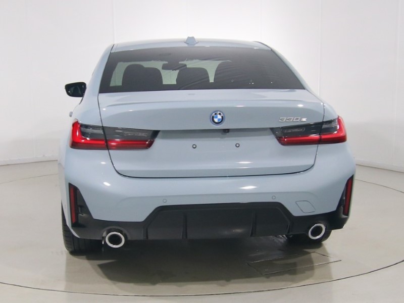  BMW 3 SERIES 330e 22.3 kWh M Sport 4dr Step Auto 5815698