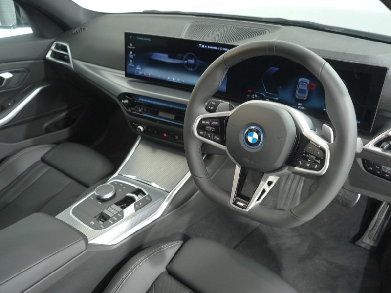  BMW 3 SERIES 330e 22.3 kWh M Sport 4dr Step Auto 5815724