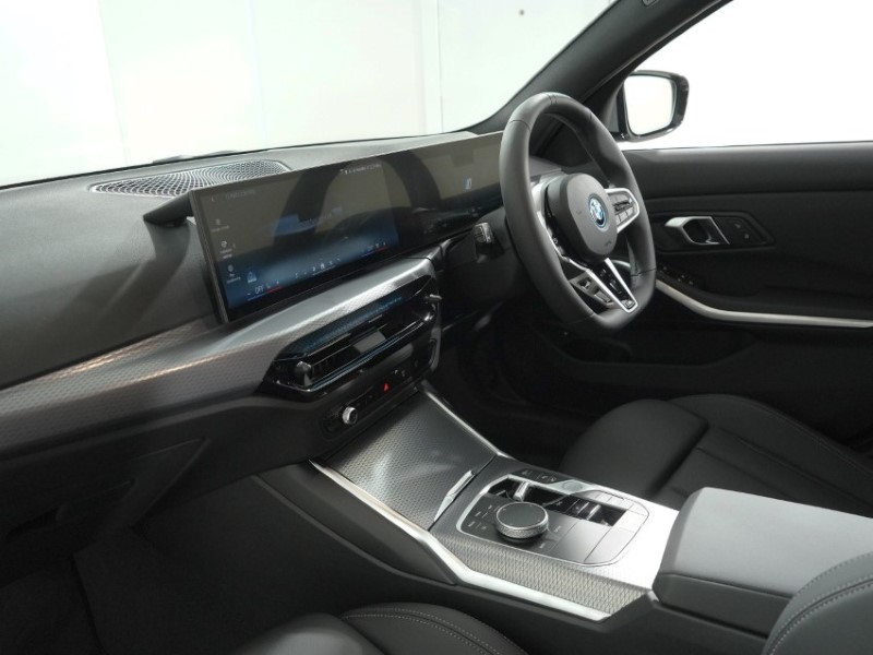  BMW 3 SERIES 330e 22.3 kWh M Sport 4dr Step Auto 5815708