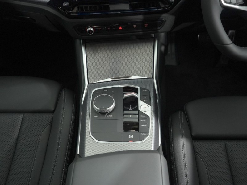  BMW 3 SERIES 330e 22.3 kWh M Sport 4dr Step Auto 5815713