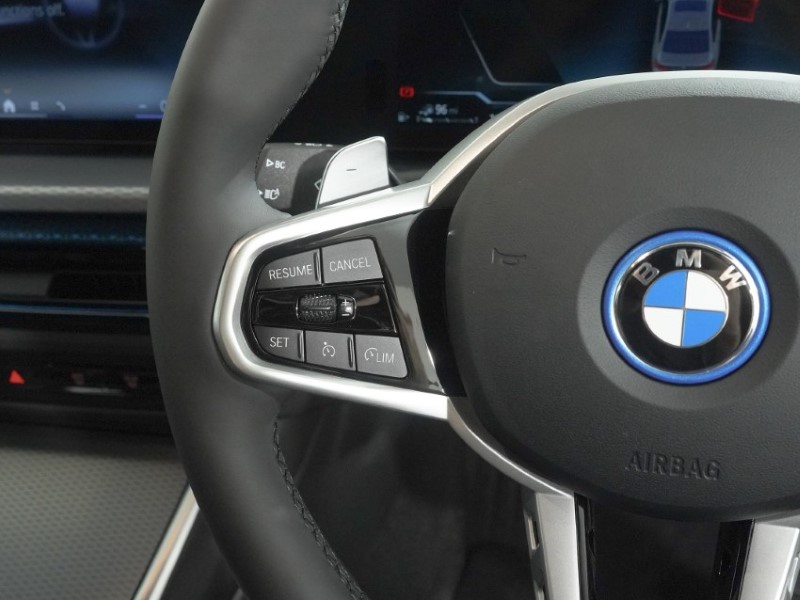  BMW 3 SERIES 330e 22.3 kWh M Sport 4dr Step Auto 5815731