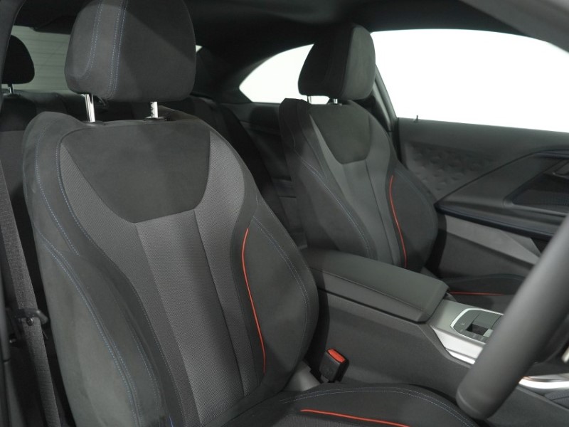  BMW 2 SERIES 220i M Sport 2dr Step Auto 5804306