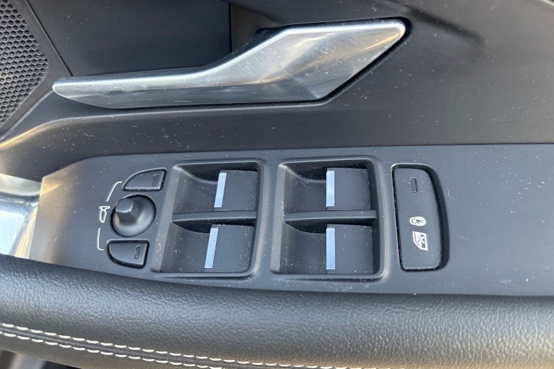 2022 (72) JAGUAR E-PACE 2.0 D200 R-Dynamic Black 5dr Auto 5129728