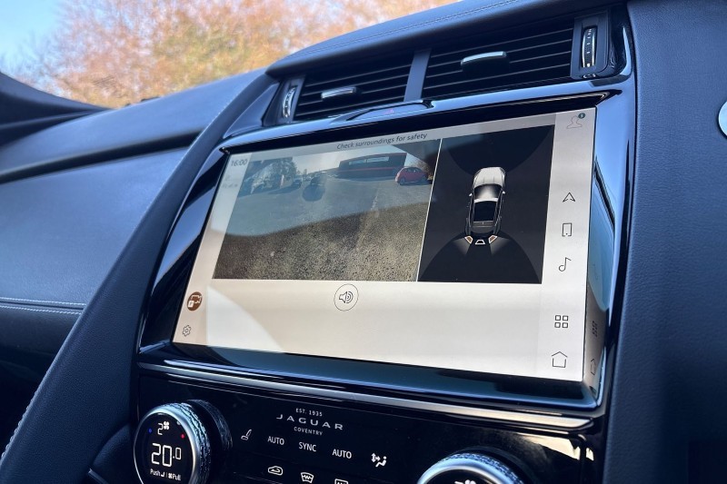 2022 (72) JAGUAR E-PACE 2.0 D200 R-Dynamic Black 5dr Auto 5129737