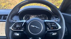 2022 (72) JAGUAR E-PACE 2.0 D200 R-Dynamic Black 5dr Auto 5129732