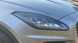 2022 (72) JAGUAR E-PACE 2.0 D200 R-Dynamic Black 5dr Auto 5129722