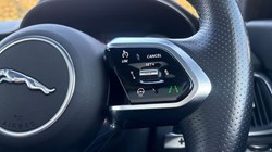 2022 (72) JAGUAR E-PACE 2.0 D200 R-Dynamic Black 5dr Auto 5129734